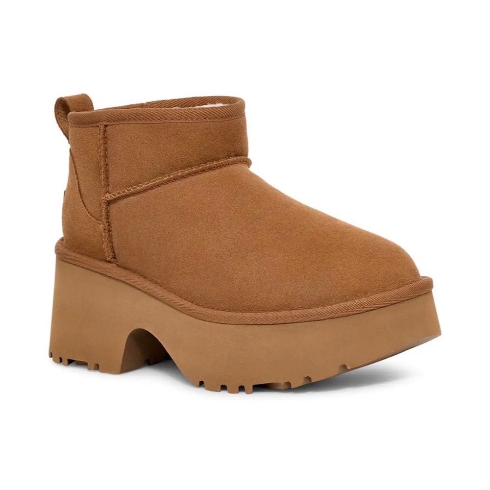 UGG Women's Ultra Mini New Heights Chestnut Suede Platform Boots Size 9 NIB